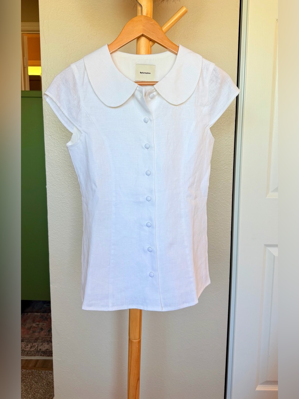 Reformation Molly Linen Shirt In White, BRAND NEW WITHOUT TAGS, NEVER WORN. - Picture 5 of 14